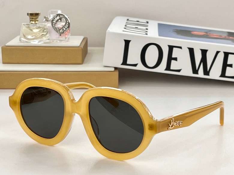 Picture of Loewe Sunglasses _SKUfw53692027fw